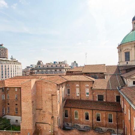 Bnbutler - Duomo Apartment - Galleria Unione มิลาน ภายนอก รูปภาพ