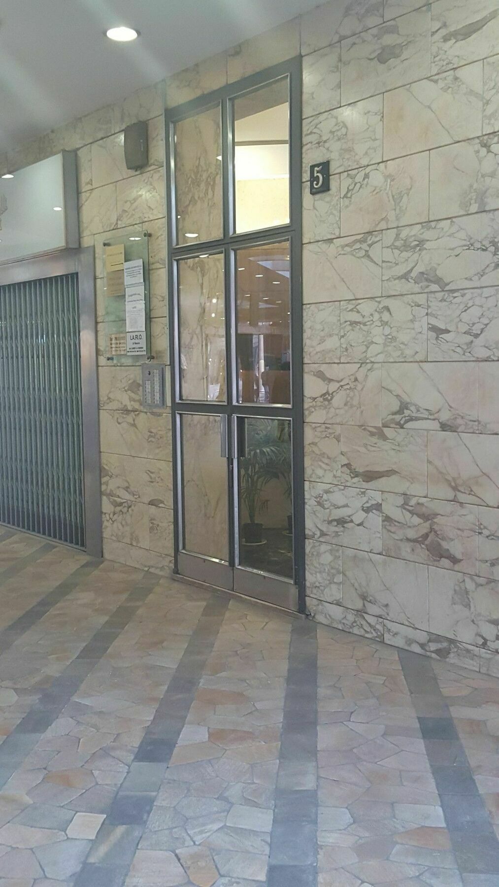 Bnbutler - Duomo Apartment - Galleria Unione มิลาน ภายนอก รูปภาพ