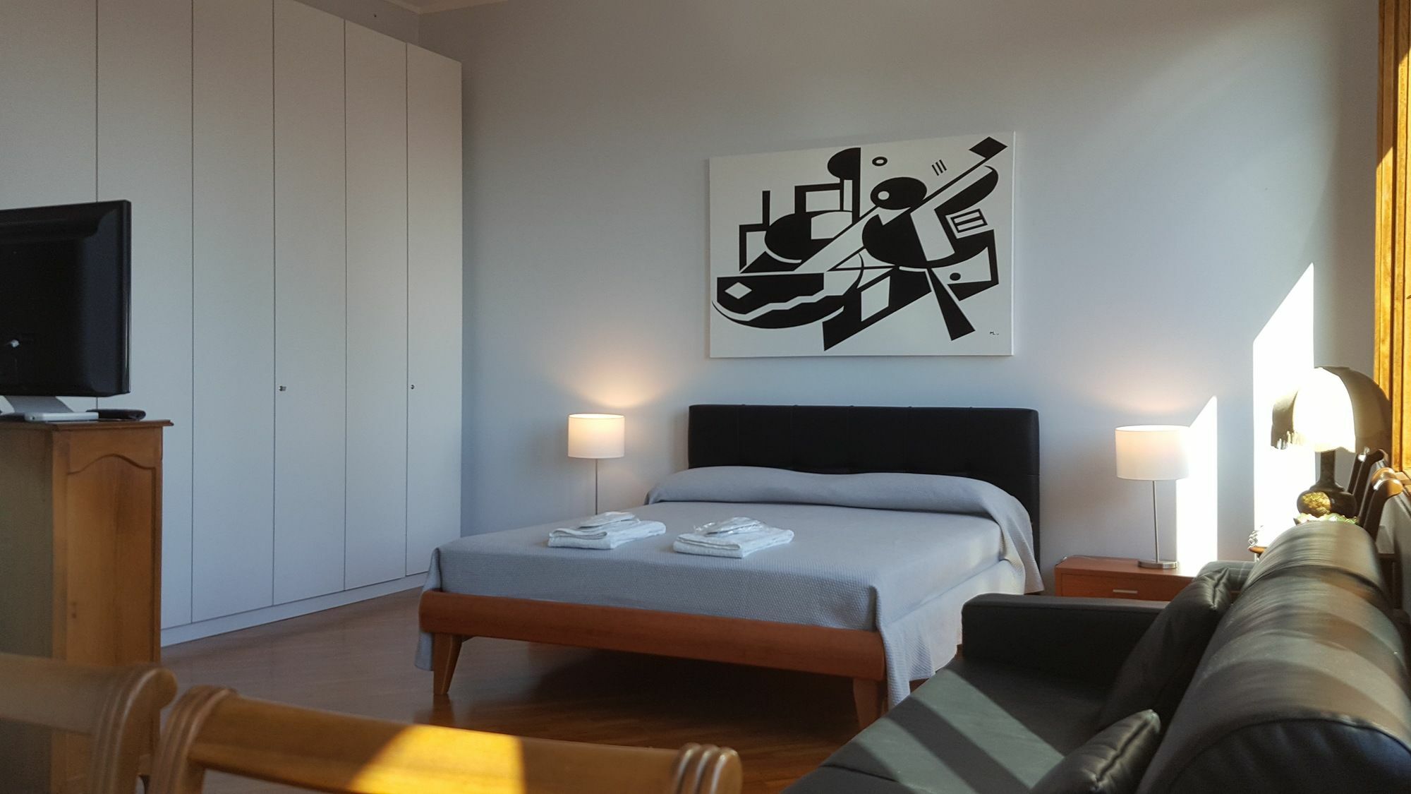 Bnbutler - Duomo Apartment - Galleria Unione มิลาน ภายนอก รูปภาพ