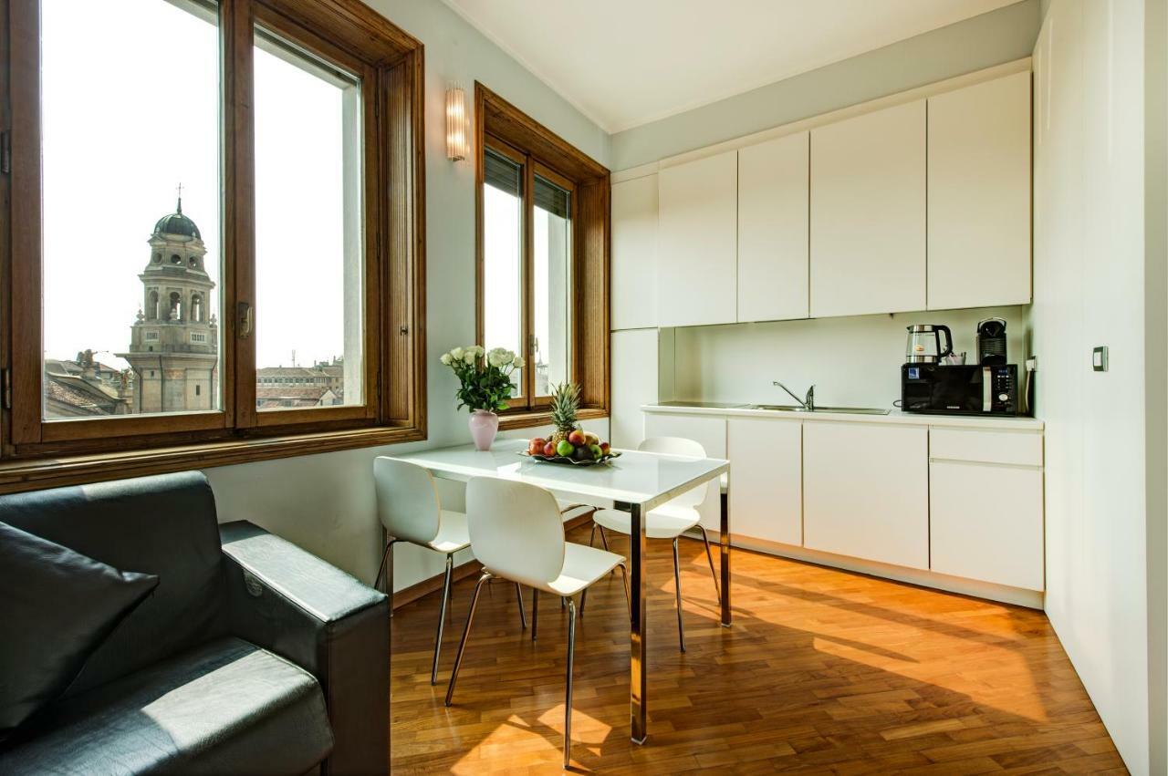 Bnbutler - Duomo Apartment - Galleria Unione มิลาน ภายนอก รูปภาพ